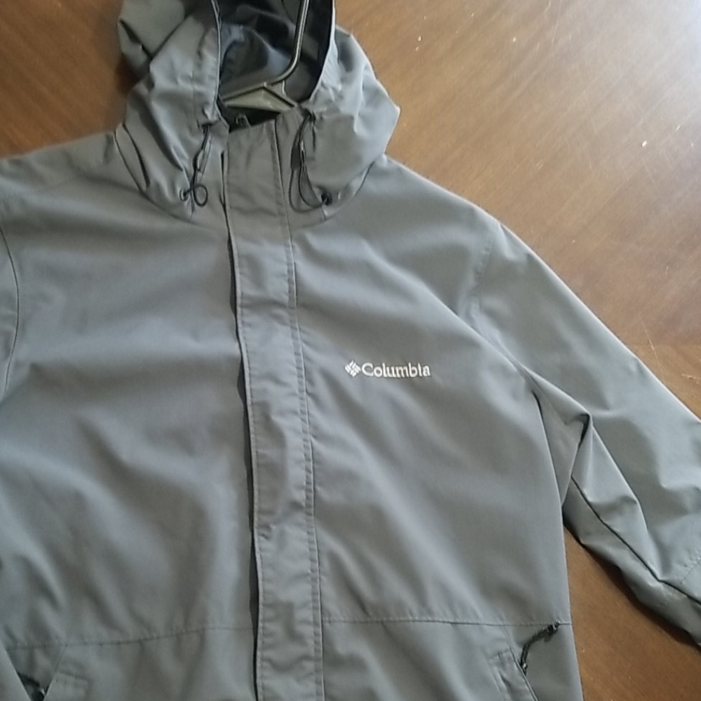Mens Columbia rain jacket